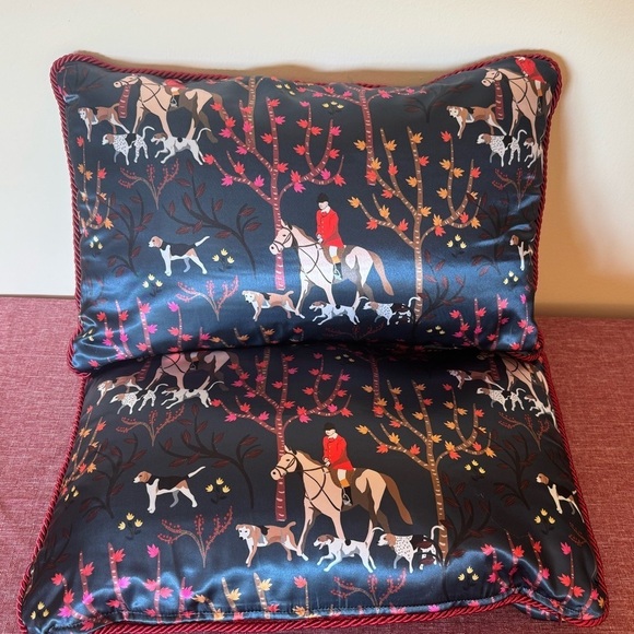 Dark Navy and Maroon Fox Hunting Horse Print Pillows with Maroon Cording - Picture 11 of 11